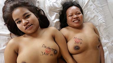 Asiansexdiary - Pey shoot (with mother)